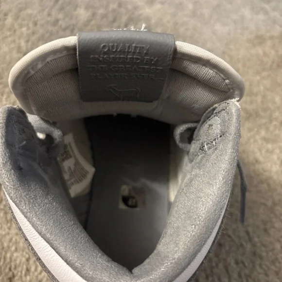 YOUTH Nike Jordan 1's gray/white retro high OG stealth. SIZE 4 -**NO BOX - Picture 13 of 16